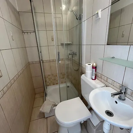 Sarkany Es Vendeghaz Miskolctapolca Διαμέρισμα Μίσκολτς