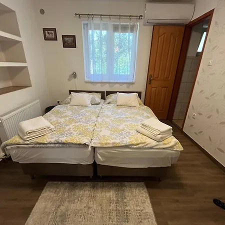 Sarkany Es Vendeghaz Miskolctapolca Διαμέρισμα Μίσκολτς