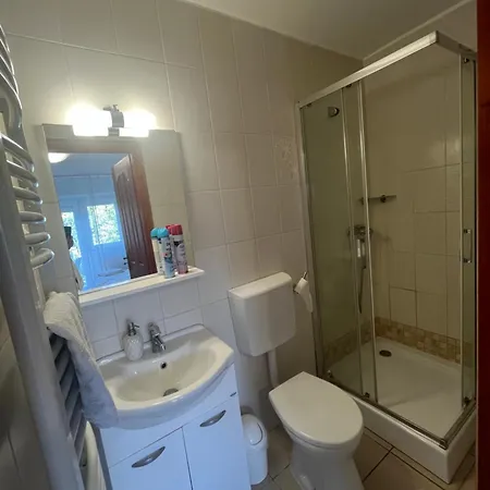 Διαμέρισμα Sarkany Es Vendeghaz Miskolctapolca